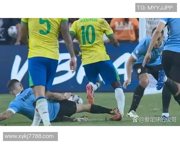 2014世界杯小组赛精彩回顾哥伦比亚对阵希腊的激烈对抗与精彩瞬间